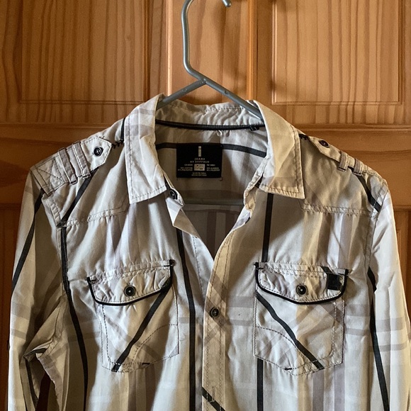 i jeans by Buffalo button down plaid shirt (S) - Picture 3 of 11